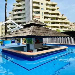 Benal Beach, Benalmadena, Costa Del Sol , Benalmádena España